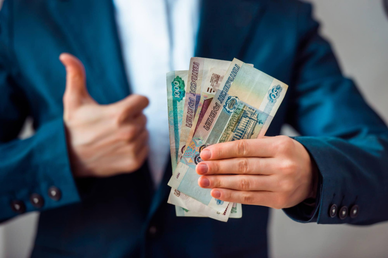 Когда выплачивать суточные и аванс по командировке в 2026 году: сроки по ТК РФ